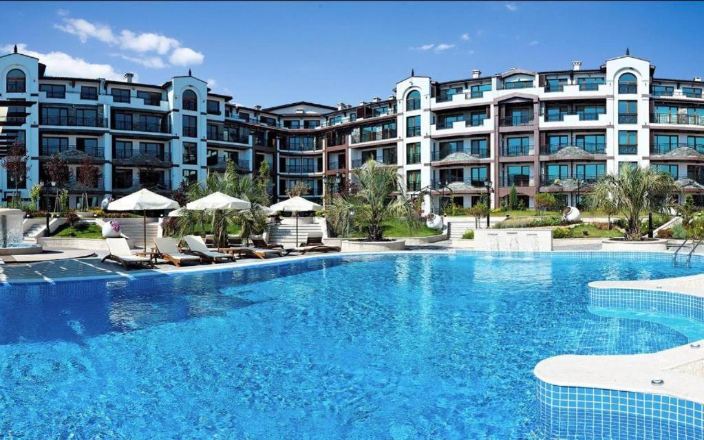Aparthotel Boutique Rose Gardens Pomorie Exterior foto