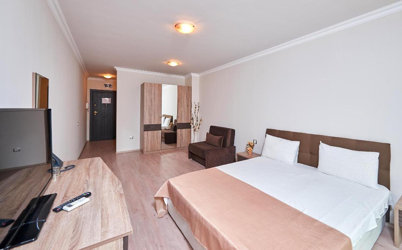 Aparthotel Boutique Rose Gardens Pomorie Exterior foto