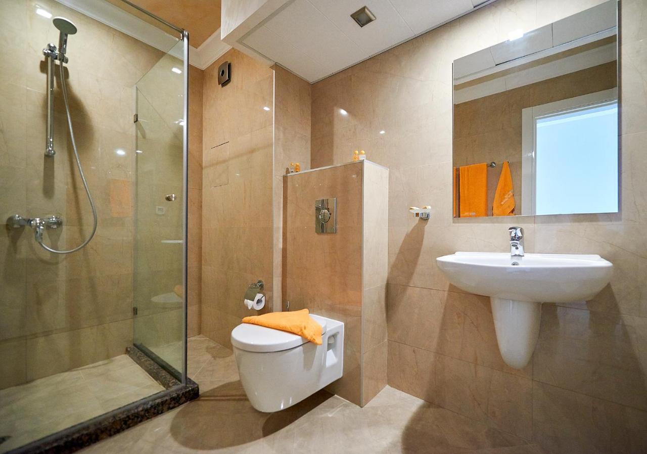Aparthotel Boutique Rose Gardens Pomorie Exterior foto