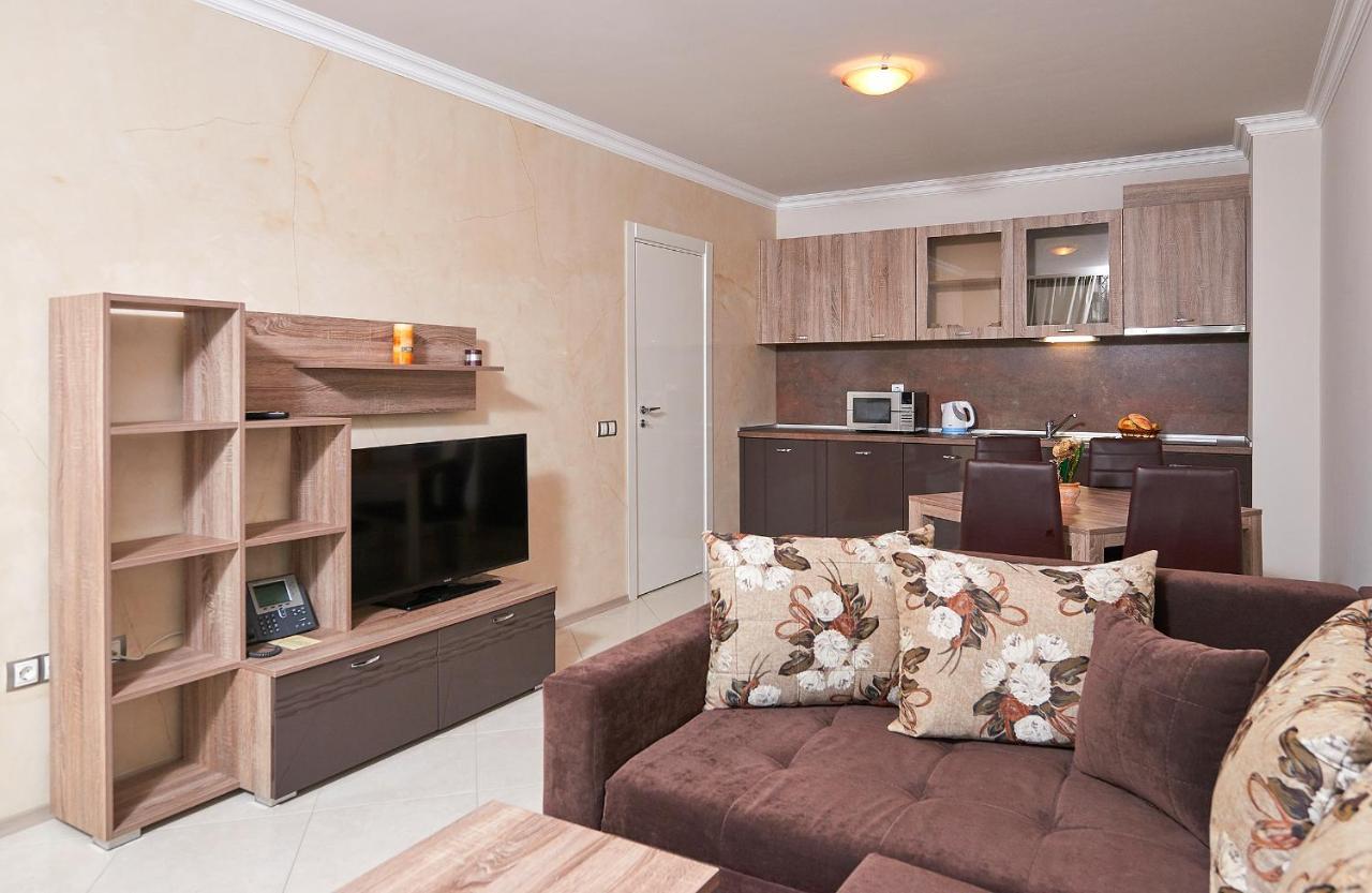Aparthotel Boutique Rose Gardens Pomorie Exterior foto